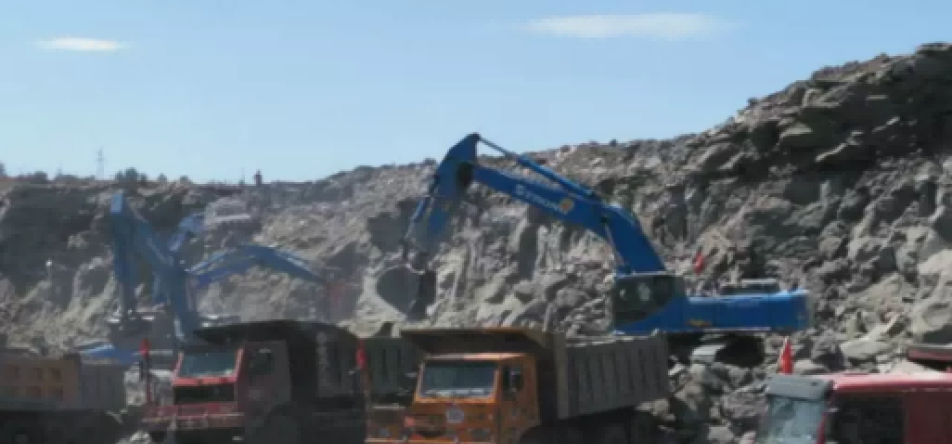 The 17th Taishan Heavy Industry GC498 ordered by the customer of Wulanmulun Mine in Ordos, Inner Mongolia has been successfully shipped.