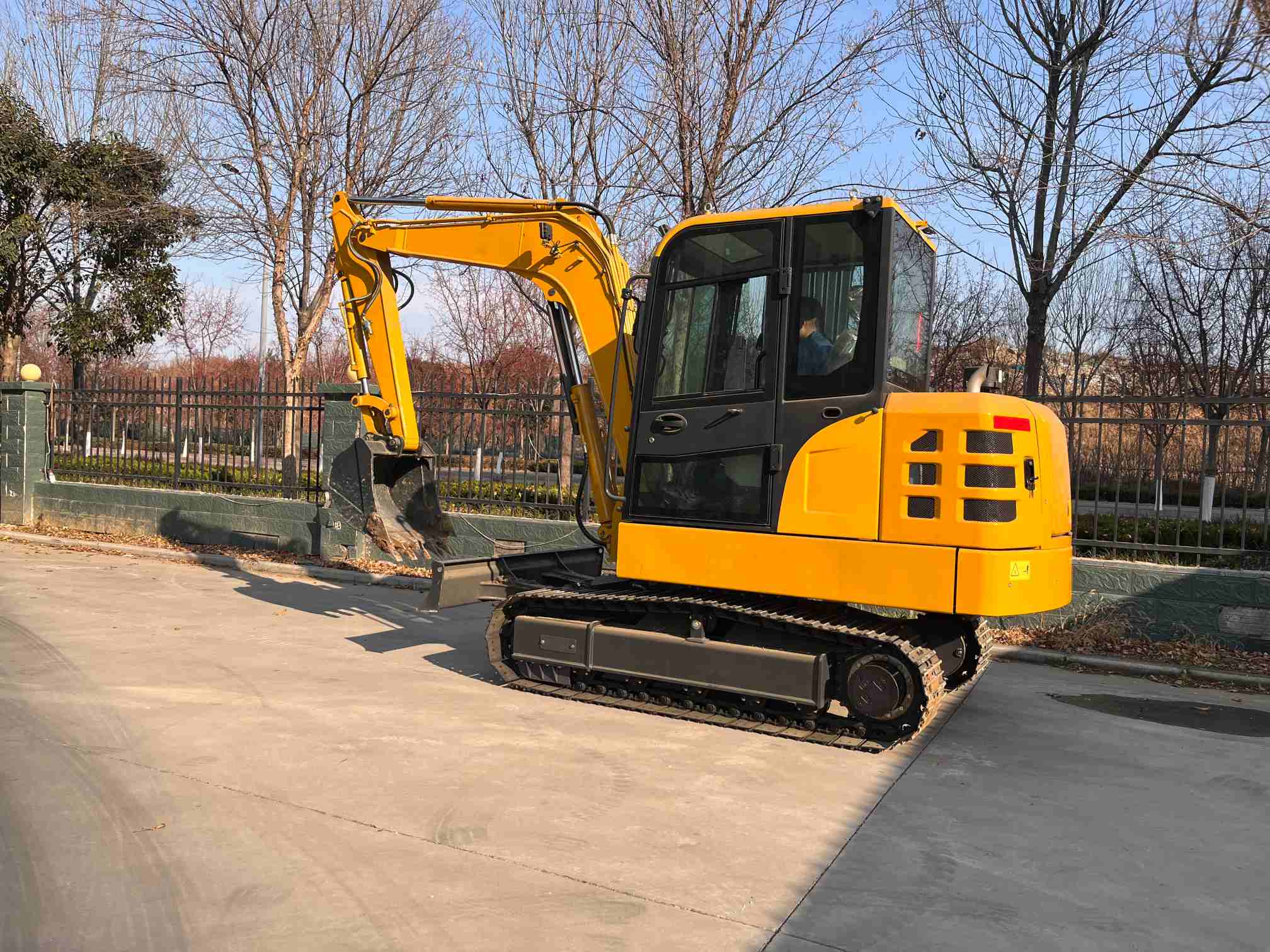 6 Ton Excavator Flexible Operation for Narrow Space