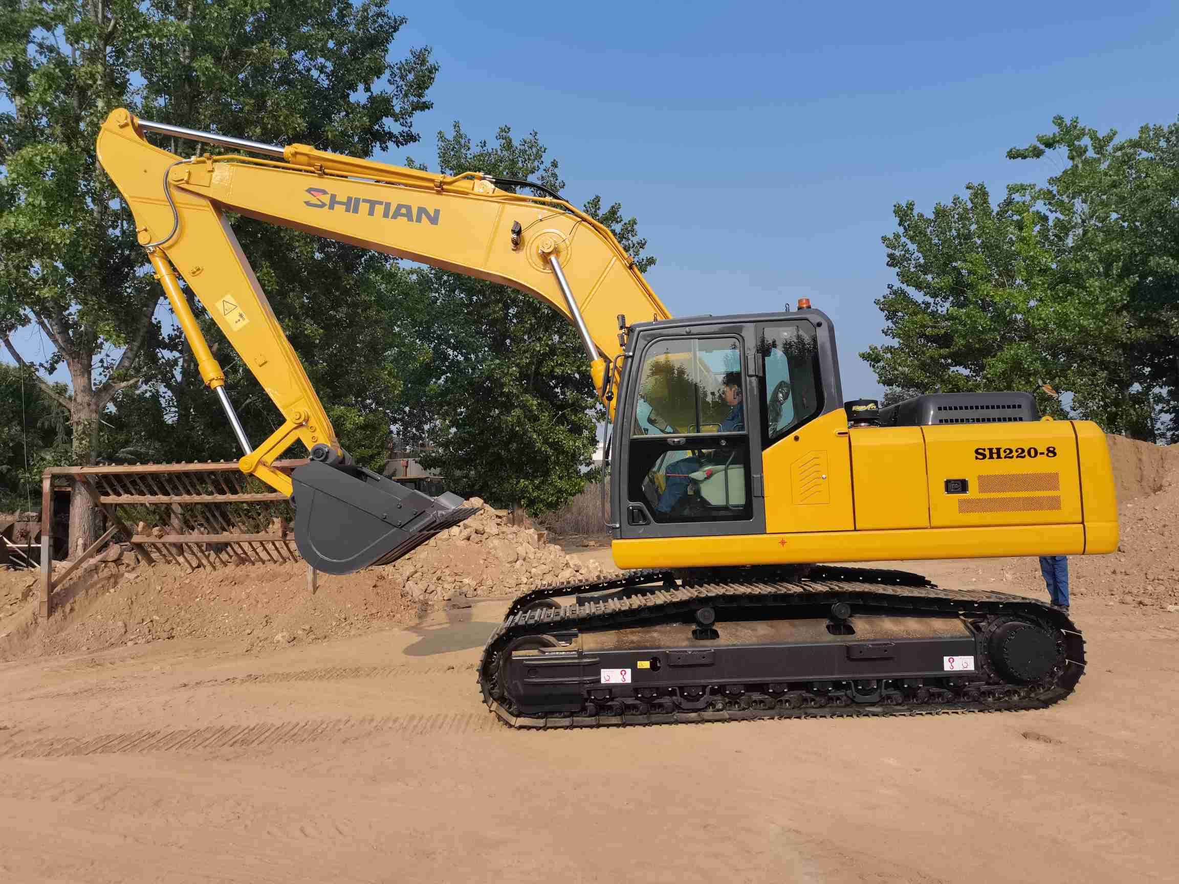 22 ton Hydraulic Excavator