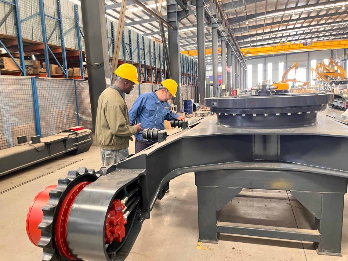 Overseas Client ANSAH MICHAEL OWUSU Visits Factory, Inspects Excavator Production and Live Equipment Demonstration Overseas Client ANSAH MICHAEL OWUSU Visits Factory, Inspects Excavator Production and Live Equipment Demonstration