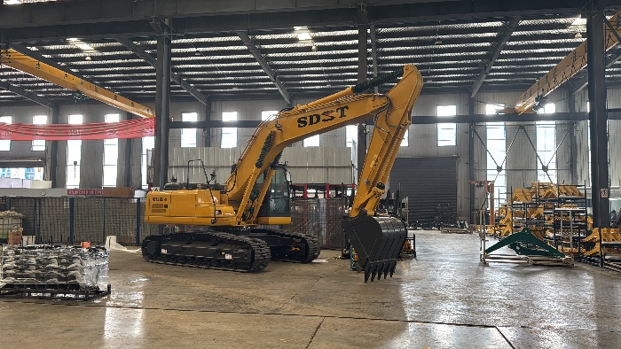 22 Ton Hydraulic Excavator